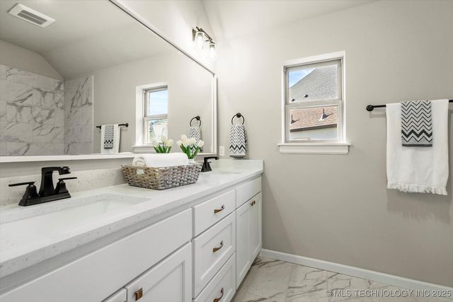 1408 N 70th Street, Broken Arrow, OK 74014