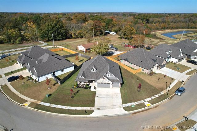 1408 N 70th Street, Broken Arrow, OK 74014