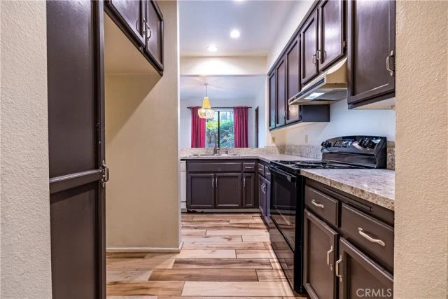 5744 E Creekside Avenue 60, Orange, CA 92869