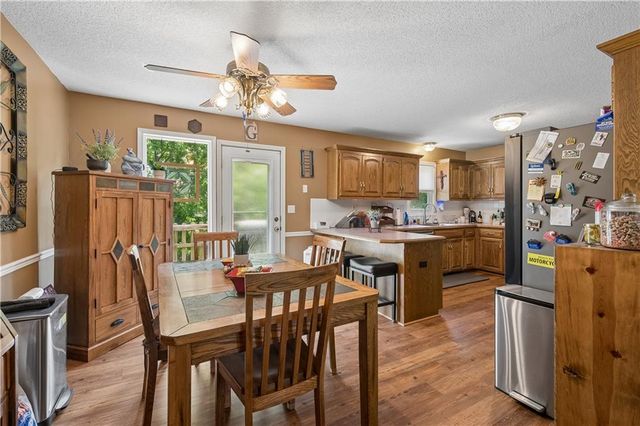 1007 NE 106th Court, Kansas City, MO 64155
