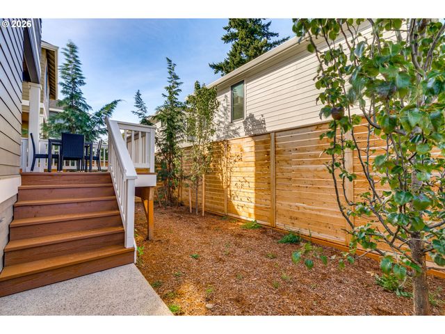 6491 Se Ramona St A, Portland, OR 97206