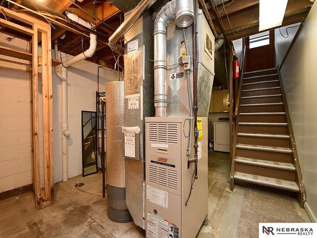 5320 S 52nd Street, Omaha, NE 68117