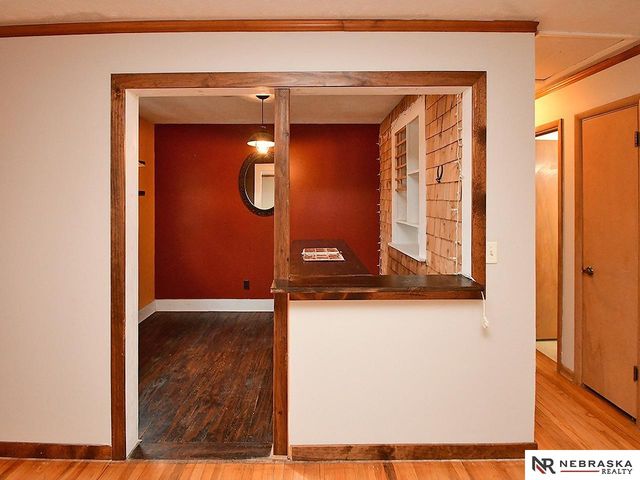 5320 S 52nd Street, Omaha, NE 68117