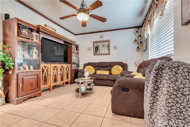 5231 Clara Street, Cudahy, CA 90201