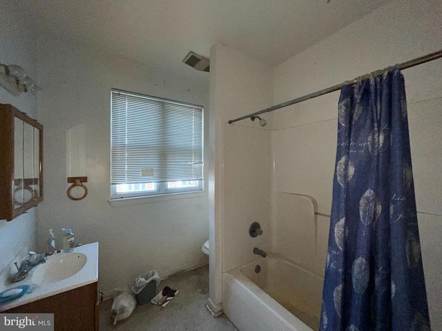 521 ROSE HILL TER, Baltimore, MD 21218