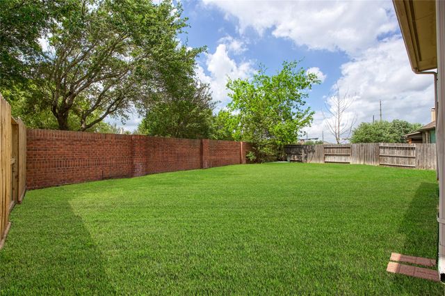 5914 Ravens Mill Court, Sugar Land, TX 77479