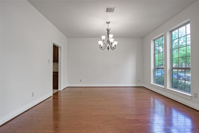 5914 Ravens Mill Court, Sugar Land, TX 77479