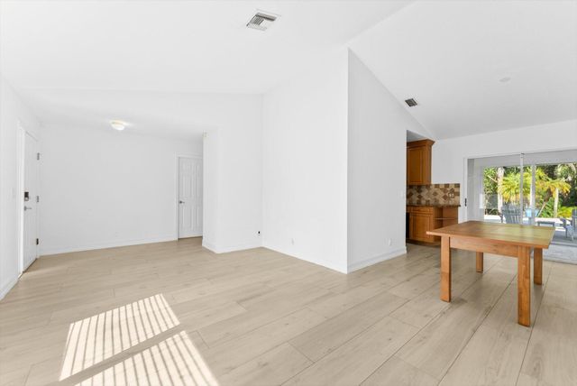 13461 72nd Court N, The Acreage, FL 33412