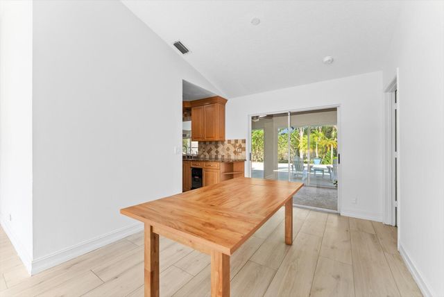 13461 72nd Court N, The Acreage, FL 33412