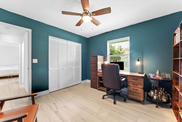 13461 72nd Court N, The Acreage, FL 33412