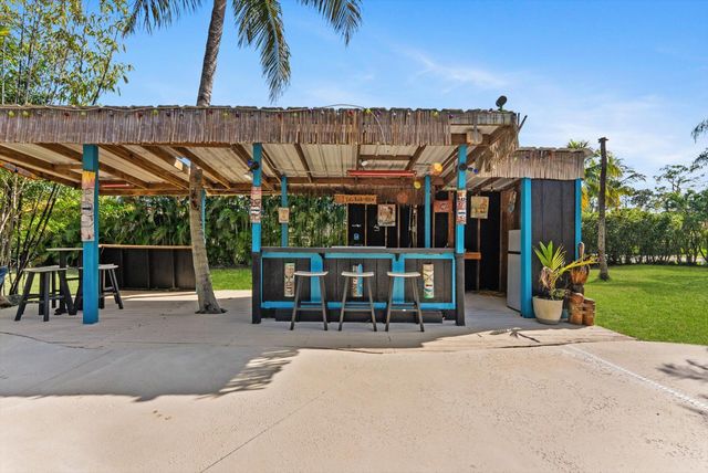 13461 72nd Court N, The Acreage, FL 33412