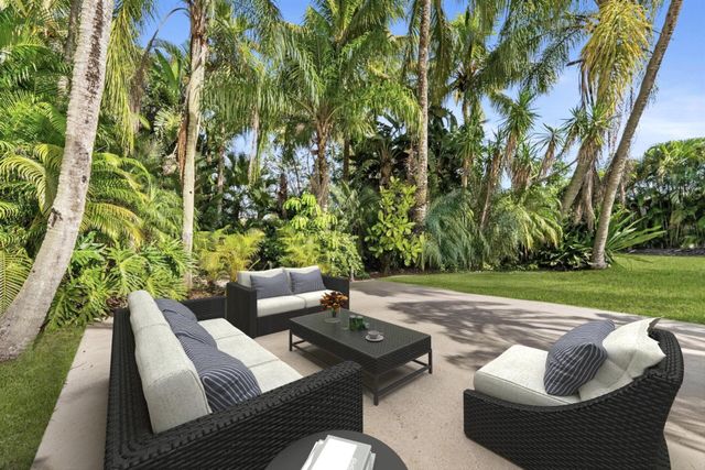 13461 72nd Court N, The Acreage, FL 33412