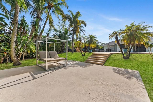 13461 72nd Court N, The Acreage, FL 33412