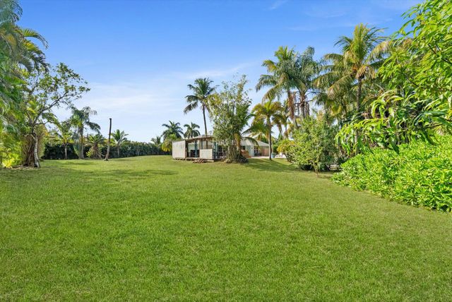 13461 72nd Court N, The Acreage, FL 33412