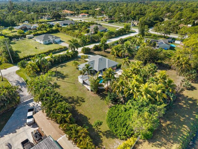 13461 72nd Court N, The Acreage, FL 33412