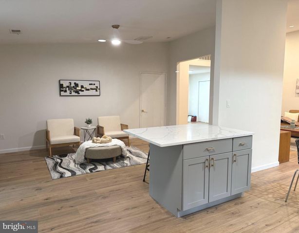 1544 HIDDENBROOK DR, Herndon, VA 20170