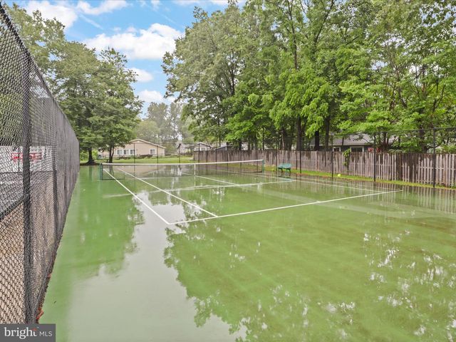 1544 HIDDENBROOK DR, Herndon, VA 20170