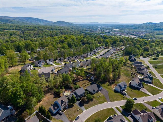 5177 Arrowhead TRL, Salem, VA 24153