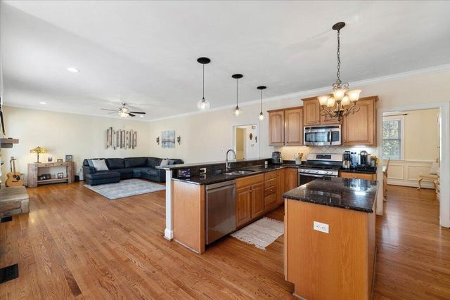 5177 Arrowhead TRL, Salem, VA 24153