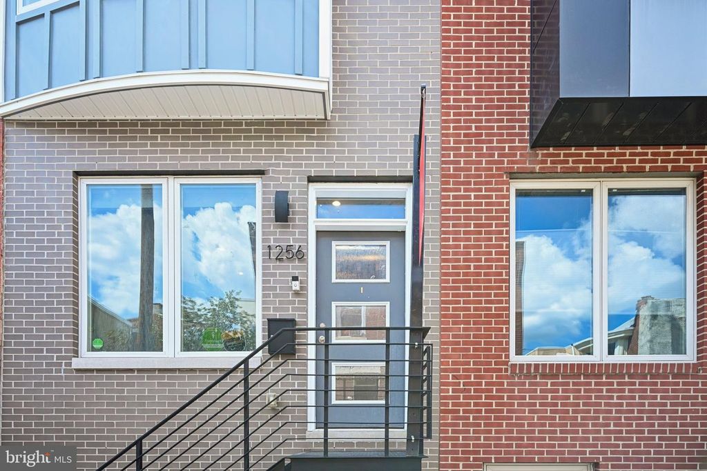 1256 N HOLLYWOOD ST, PHILADELPHIA, PA 19121 — photo 3