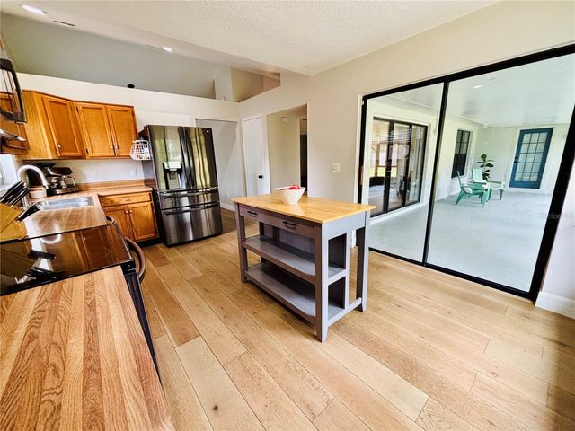 1045 SHAFFER TRAIL, Oviedo, FL 32765