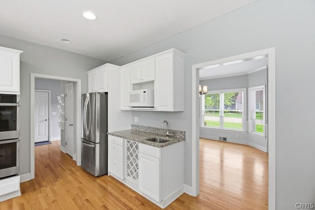 7204 Mint Wood Lane, Manlius, NY 13066