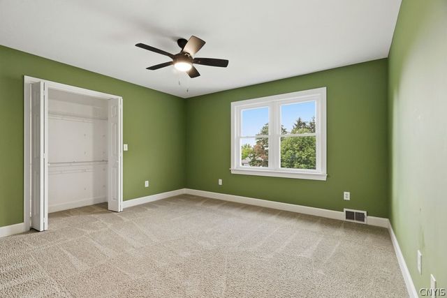 7204 Mint Wood Lane, Manlius, NY 13066