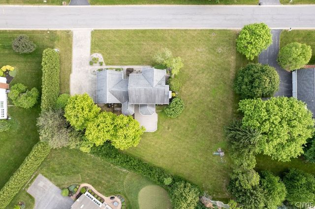 7204 Mint Wood Lane, Manlius, NY 13066