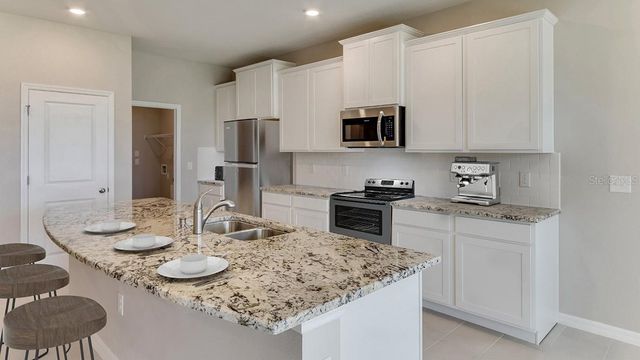 4338 FENCE ROW COURT, Lakewood Ranch, FL 34211