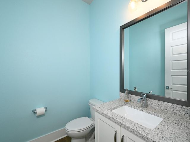 516 LAUREL PARK DRIVE, Sarasota, FL 34236