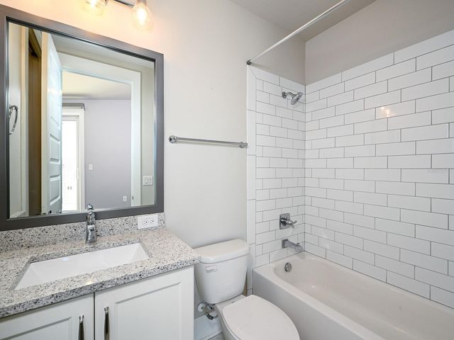 516 LAUREL PARK DRIVE, Sarasota, FL 34236