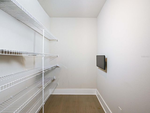 516 LAUREL PARK DRIVE, Sarasota, FL 34236