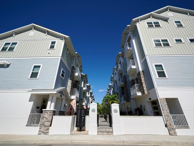 516 LAUREL PARK DRIVE, Sarasota, FL 34236