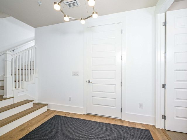 516 LAUREL PARK DRIVE, Sarasota, FL 34236