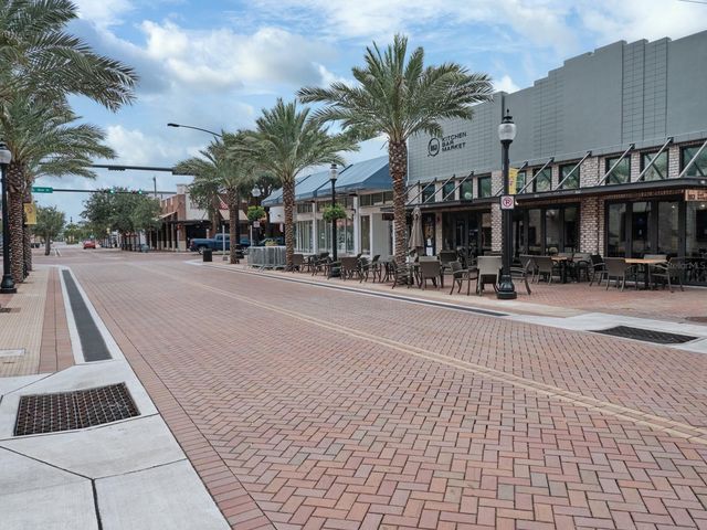 516 LAUREL PARK DRIVE, Sarasota, FL 34236