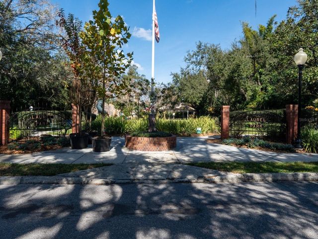 516 LAUREL PARK DRIVE, Sarasota, FL 34236