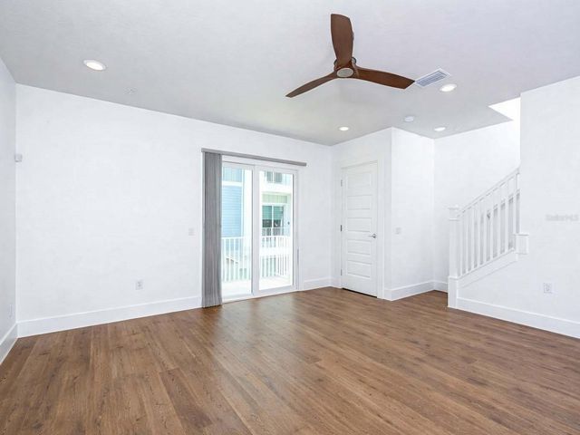 516 LAUREL PARK DRIVE, Sarasota, FL 34236