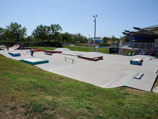 516 LAUREL PARK DRIVE, Sarasota, FL 34236