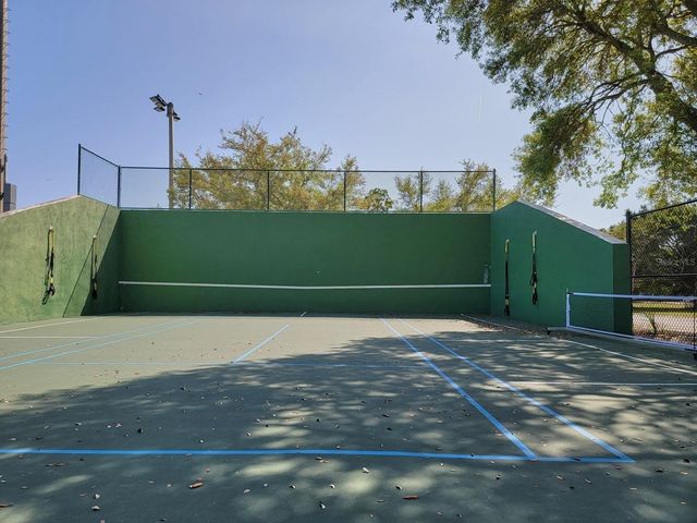 516 LAUREL PARK DRIVE, Sarasota, FL 34236