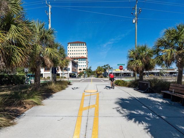 516 LAUREL PARK DRIVE, Sarasota, FL 34236