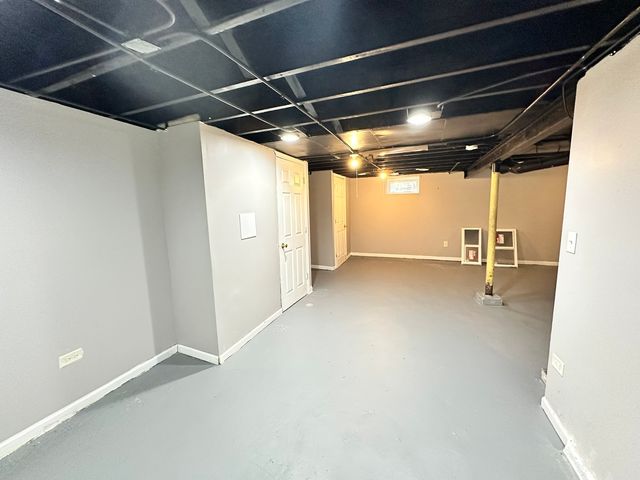 1581 Kenilworth Drive, Calumet City, IL 60409