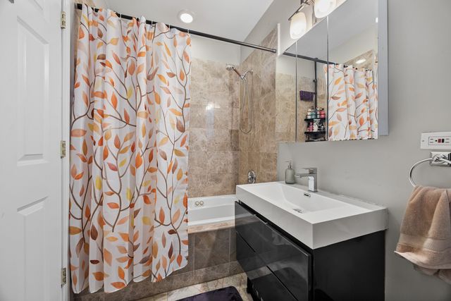 4731 S Ingleside Avenue D1, Chicago, IL 60615