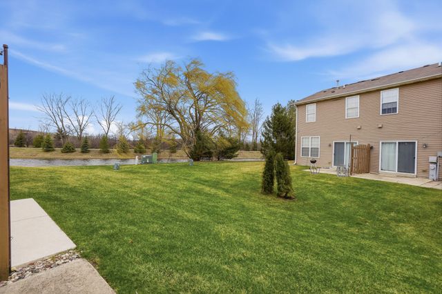 875 Flagstone Drive, Dyer, IN 46311