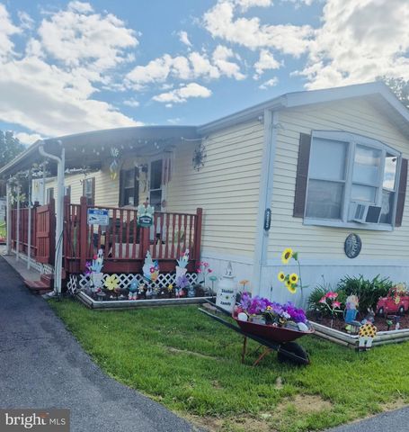 205 ROBWOOD RD, Dundalk, MD 21222