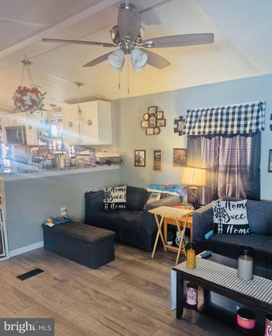 205 ROBWOOD RD, Dundalk, MD 21222