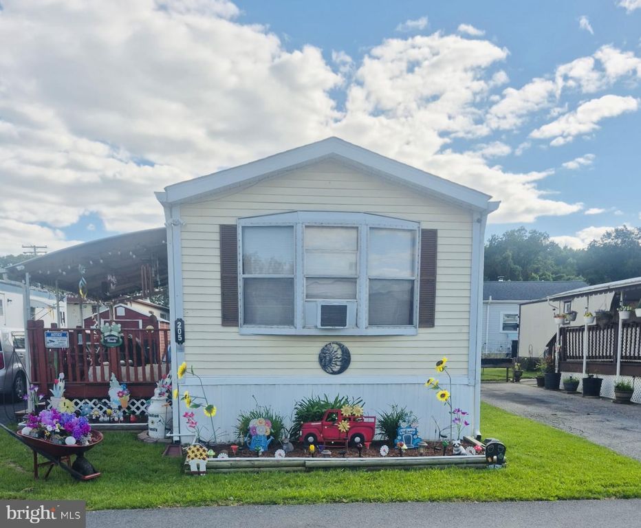 205 ROBWOOD RD, Dundalk, MD 21222