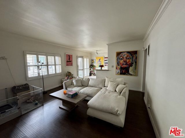 563 E Hazel Street 6, Inglewood, CA 90302