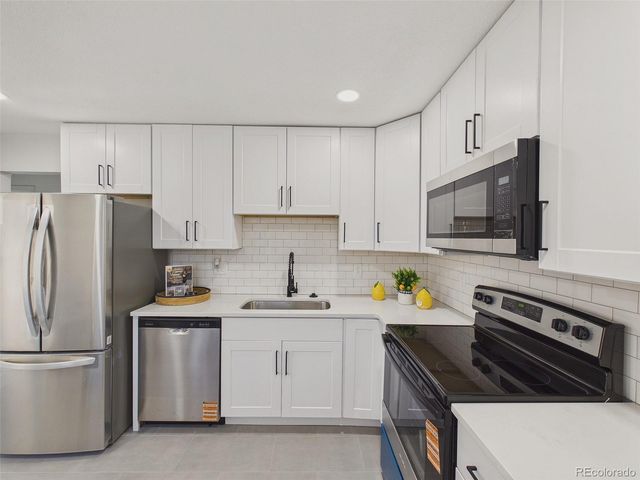 5519 Chandler Court, Denver, CO 80239