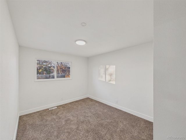 5519 Chandler Court, Denver, CO 80239