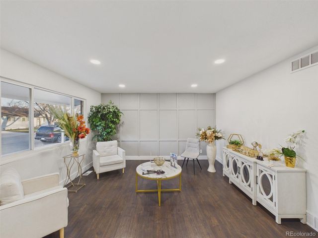 5519 Chandler Court, Denver, CO 80239